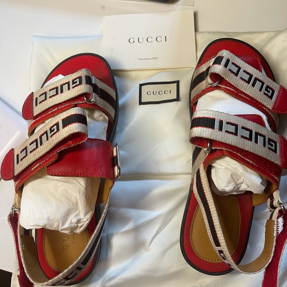 Kids Size 32 Gucci Sandals